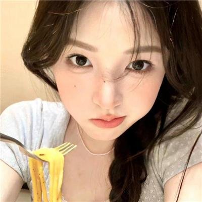 金山上的树叶